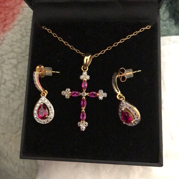 Red necklace set - Picture 4 of 4